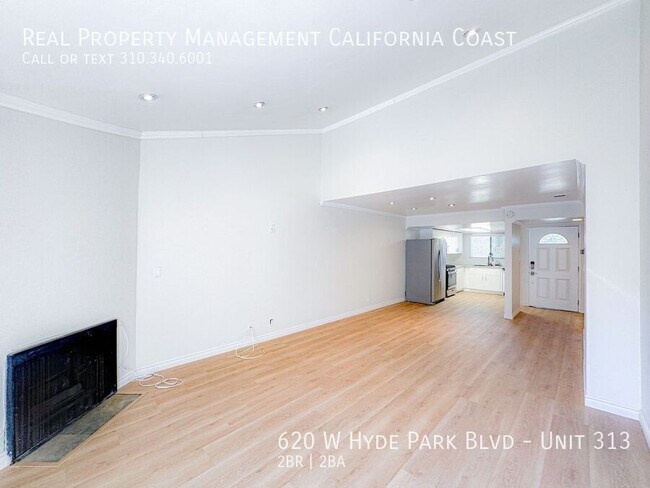 Building Photo - 620 W Hyde Park Blvd