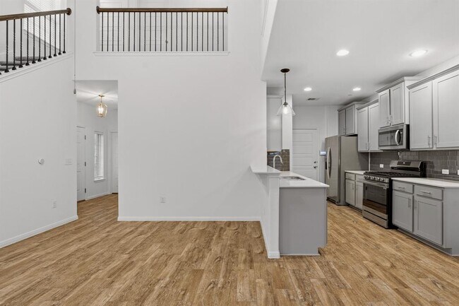 Building Photo - 11807 Frenchie Ln