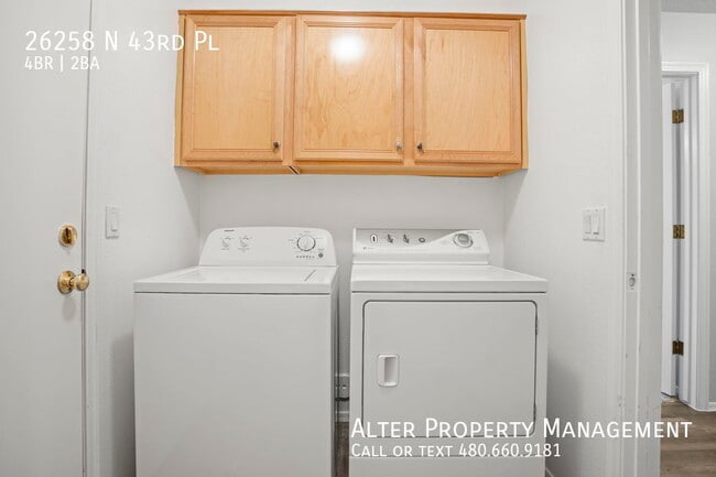 Building Photo - 26258 N 43rd Pl