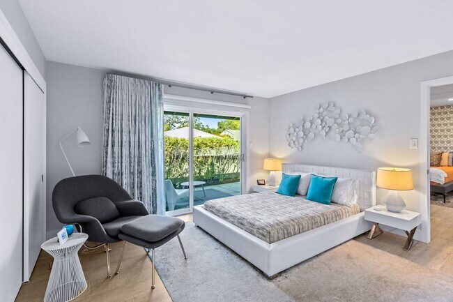 Building Photo - Stylish Condo in Desirable Alta Heights Neighborhood