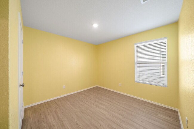 Building Photo - 14718 Dillard Ml