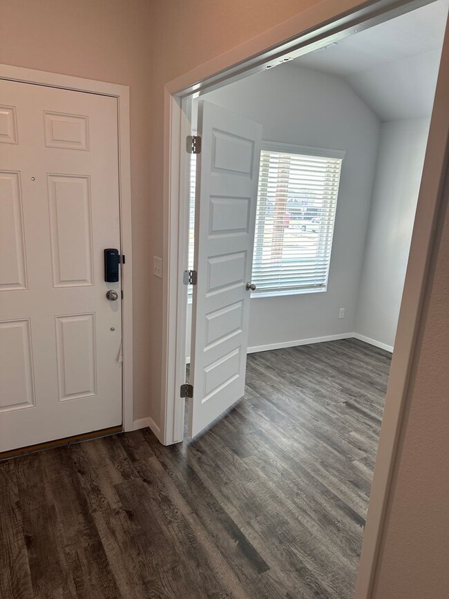 Building Photo - *Pre-leasing* NEW Three Bedroom | Two Bath...