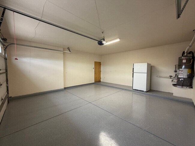 Building Photo - 1612 3rd St SW