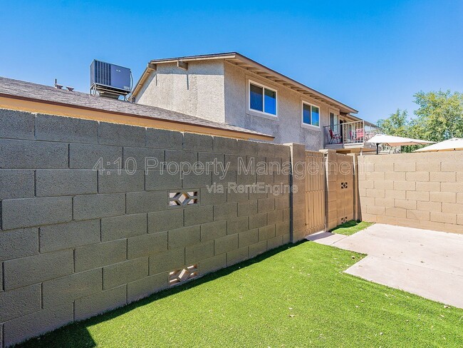 Building Photo - 1266 N 85th Pl