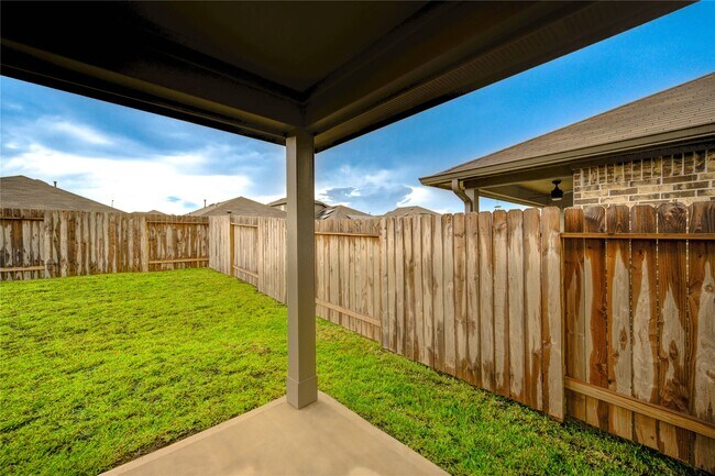 Building Photo - 5618 Redstone Gardens Dr