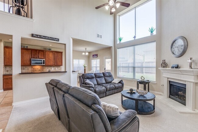 Building Photo - 9412 Fenway Dr