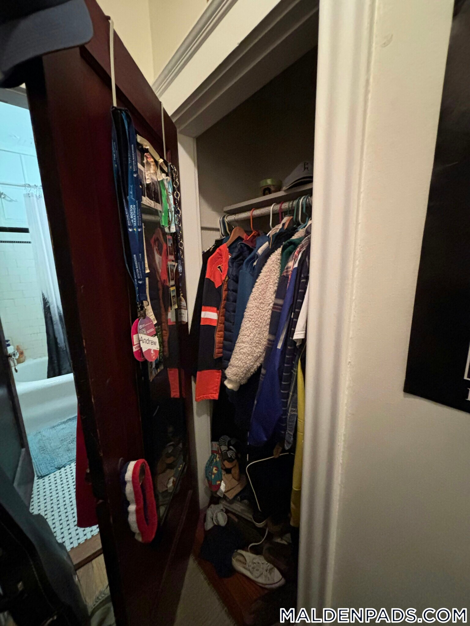 Building Photo - 349 Pleasant St