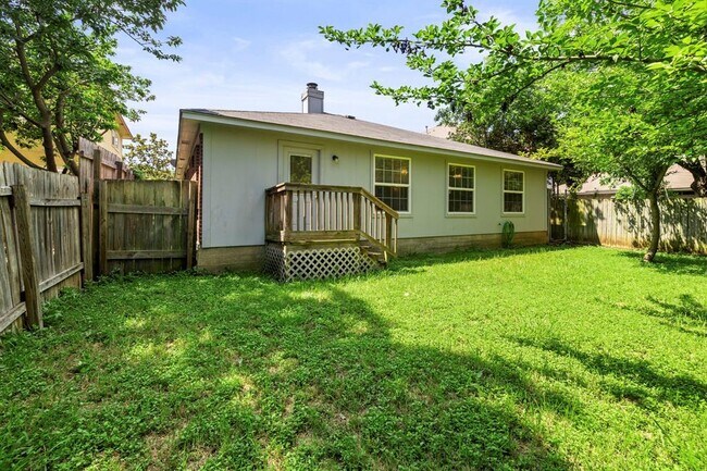 Building Photo - 9628 Dalewood Dr