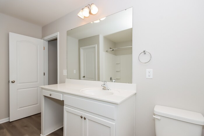 Building Photo - 4008 Everest Dr