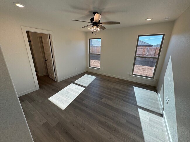 Building Photo - 240 Trailblazer Ln