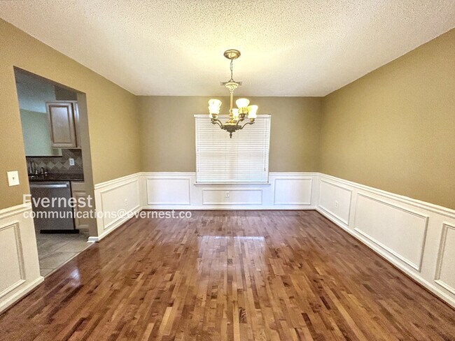 Building Photo - 7105 Mahogany Dr