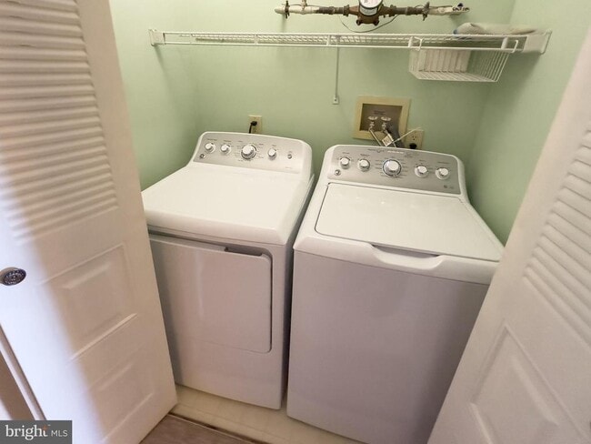 Building Photo - 806 Wharton Rd