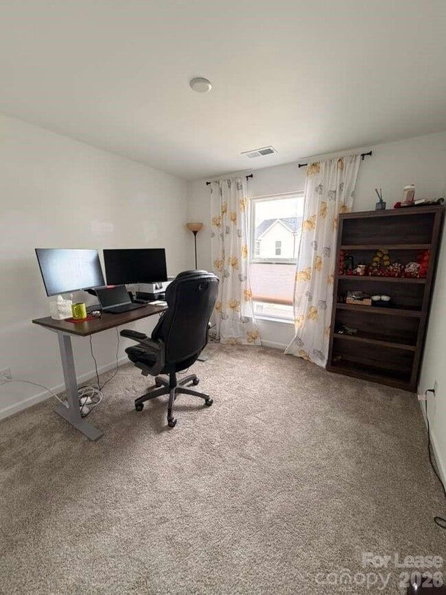 Building Photo - 10312 Guardian Dr