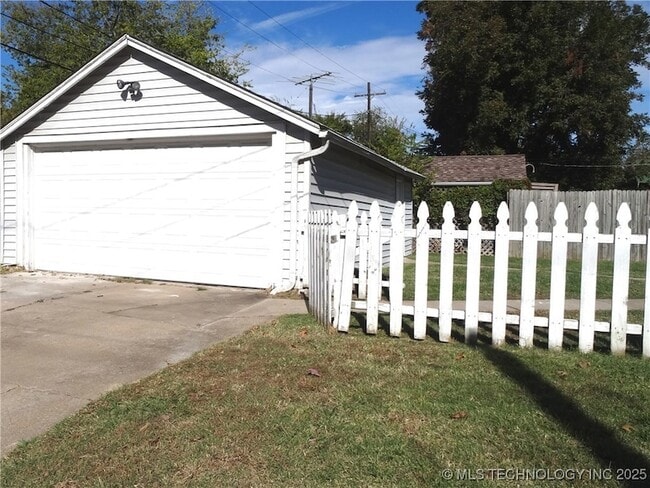 Building Photo - 1148 S Columbia Ave