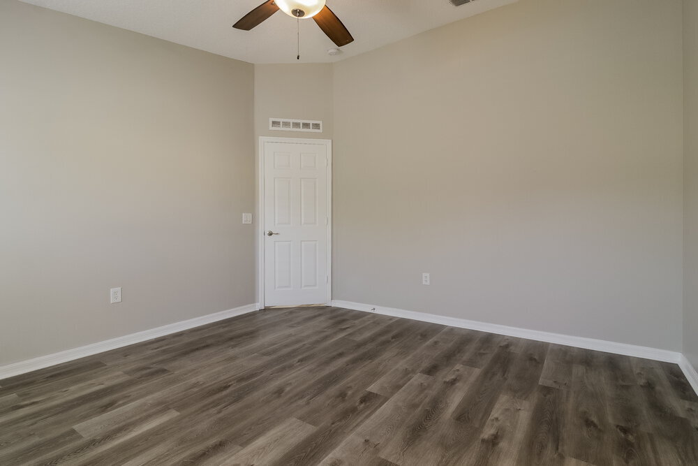 Building Photo - 2114 Nicollett Way