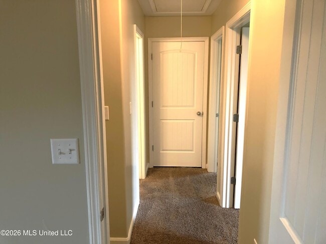 Building Photo - 1126 River Wood Creek W