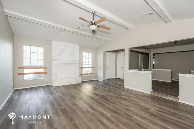 Building Photo - 4 Bedroom Home in Dallas, TX