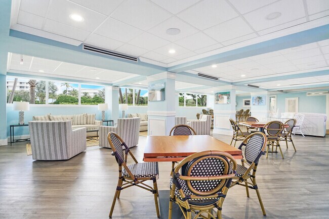 Building Photo - 2505 S Ocean Blvd