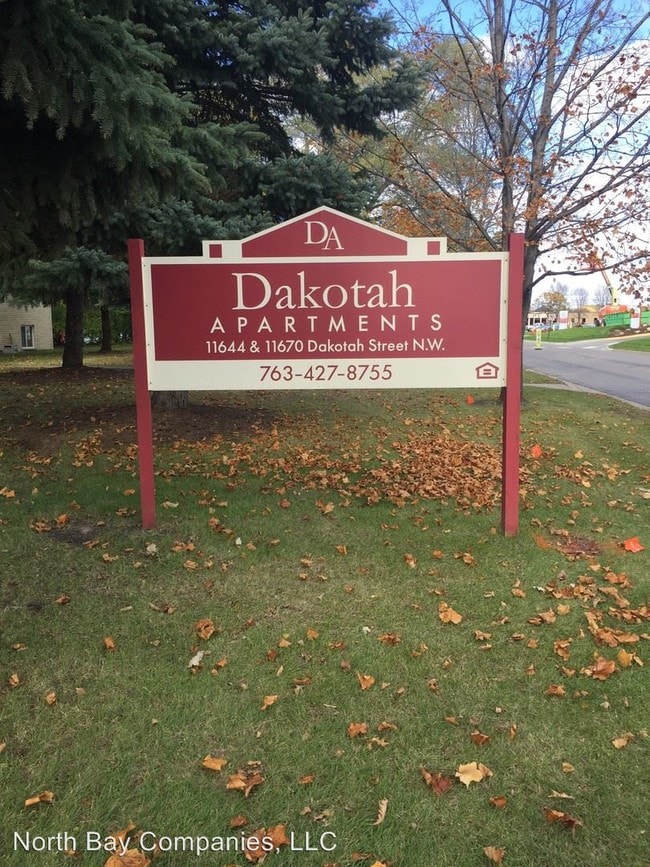 Building Photo - 11644-11670 Dakotah St NW