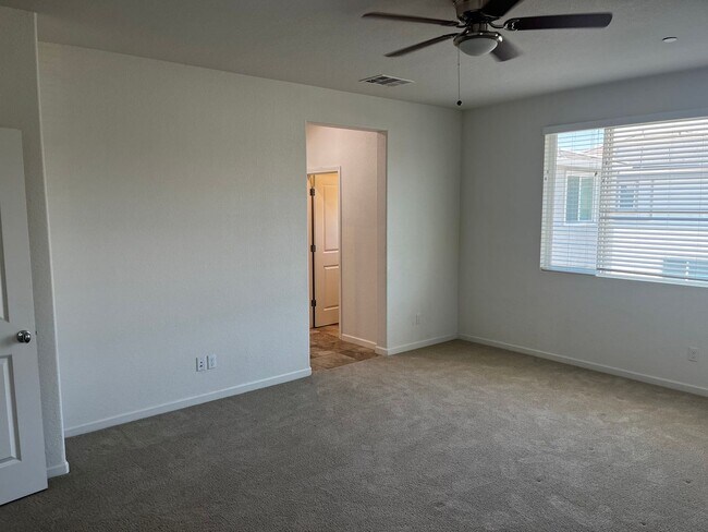 Building Photo - Excellent Witney Ranch 4 Bedroom, 3 Bathroom Home in Whitney Ranch for Rent.