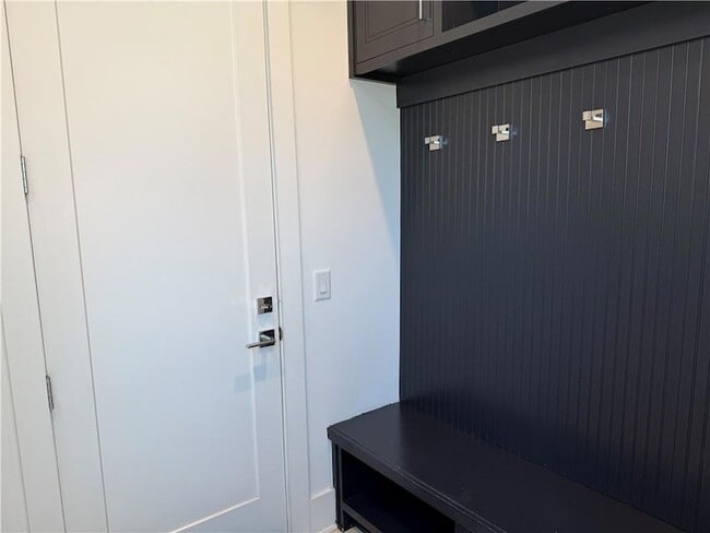 Building Photo - 2385 Nesbitt Dr NE