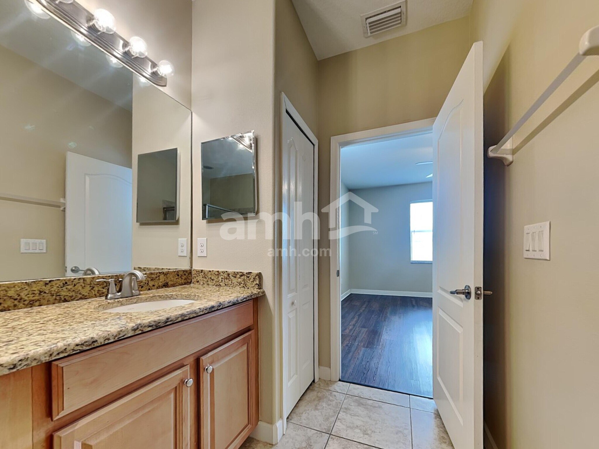Building Photo - 13343 Graham Yarden Dr