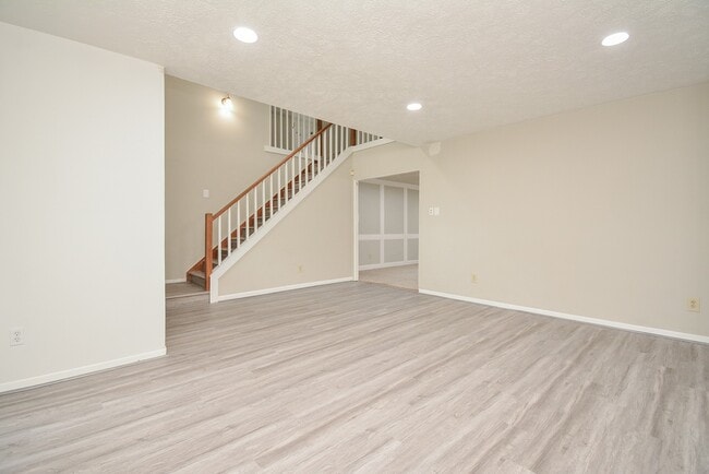Building Photo - 21318 Park Valley Dr
