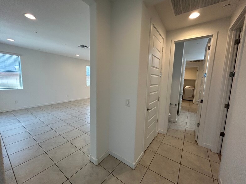 Building Photo - 32023 N 125th Ave
