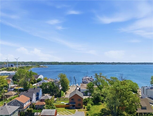 Building Photo - 1124 Narragansett Blvd