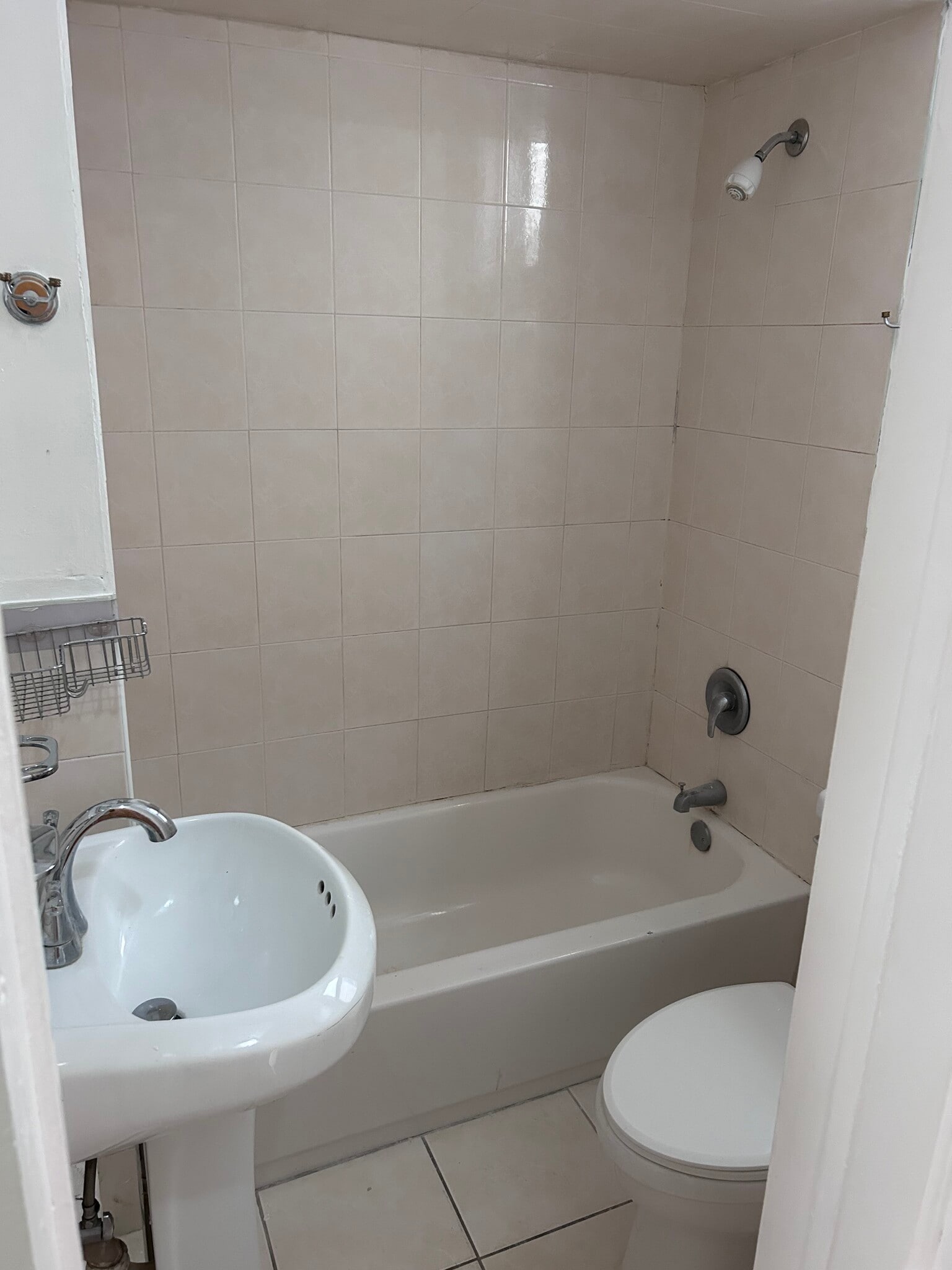 Building Photo - 195 Cambridge Ave