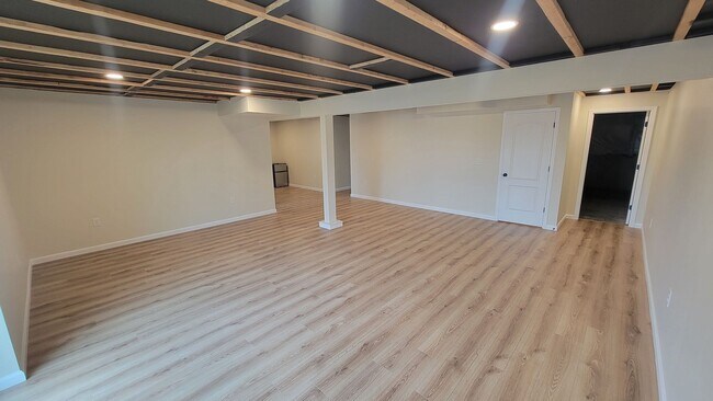Building Photo - New 4-Bedroom Home In Mount Washington– Storage Galore