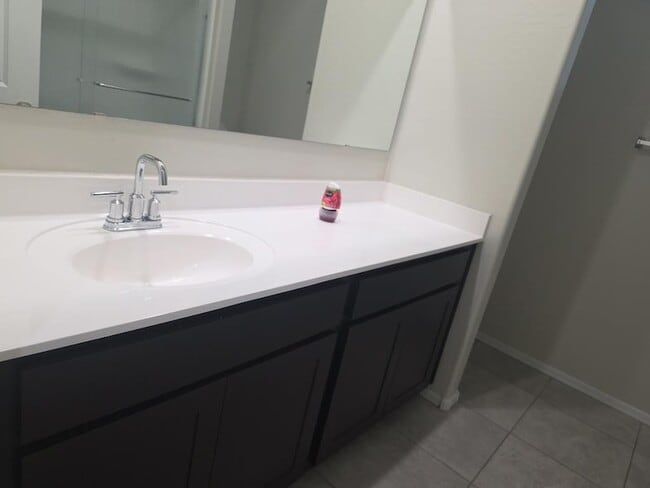 Building Photo - 18589 W Smoketree Dr