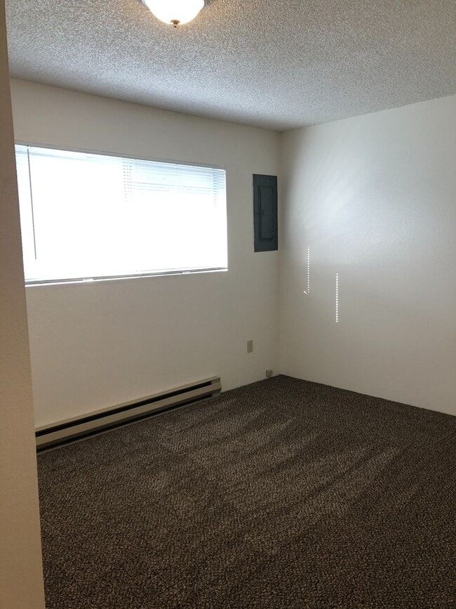 Building Photo - DUPLEX FOR RENT!!!!