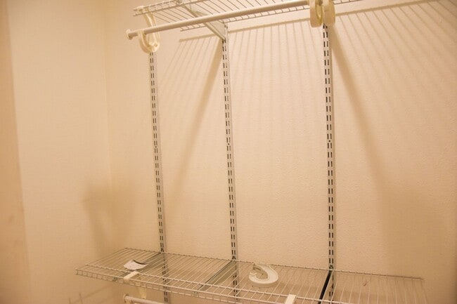 Building Photo - New ADU unit with all the amenities.