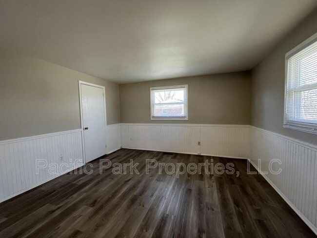 Building Photo - 11020 McDowell Dr