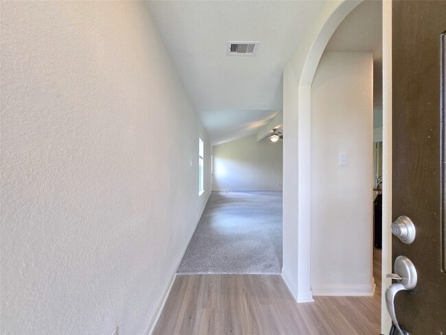 Building Photo - 380 Stone Gage Dr