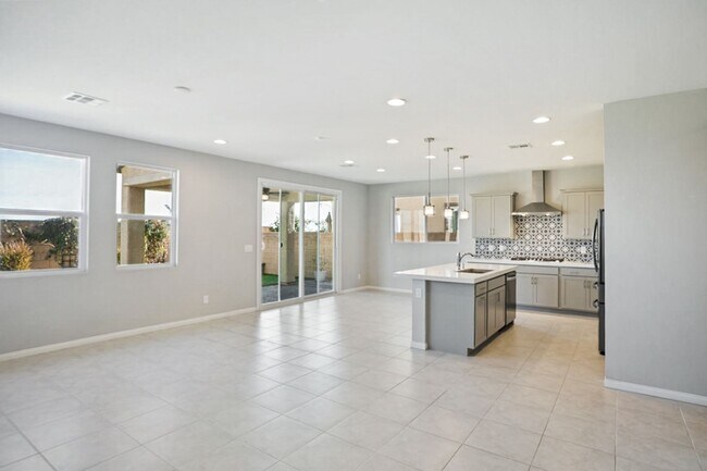 Building Photo - Beautiful 4 Bedroom Home In A Gated Skye Canyon Community