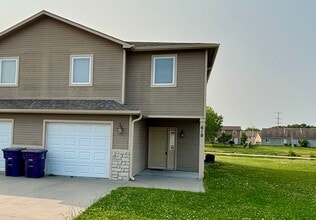 Building Photo - Room to Live, Space to Enjoy – 4 Bed / 2.5 Bath Duplex in East Manhattan