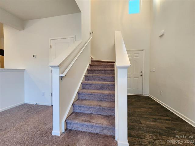 Building Photo - 150 Pin Oak Ct