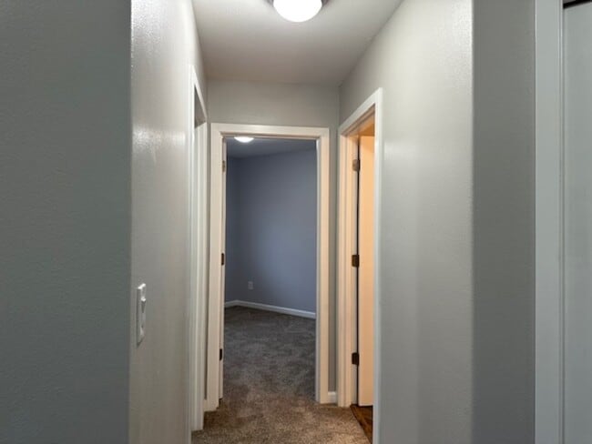 Building Photo - 223 Pioneer Dr