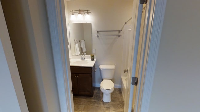 Building Photo - 1303 Sleepy Hollow Rd