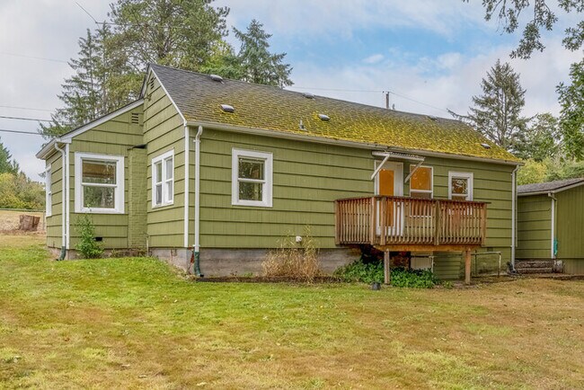 Building Photo - TWO BEDROOM HOUSE IN KELSO