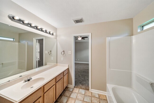 Building Photo - 3427 W Rainmill Dr