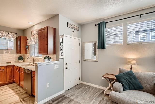 Building Photo - 9451 Ashbury Cir