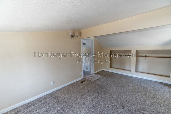 Building Photo - 2627 N Martin St