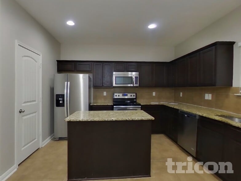Building Photo - 2832 Mistywood Ln