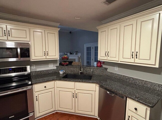 Building Photo - Available Now In Riverwood Plantation!