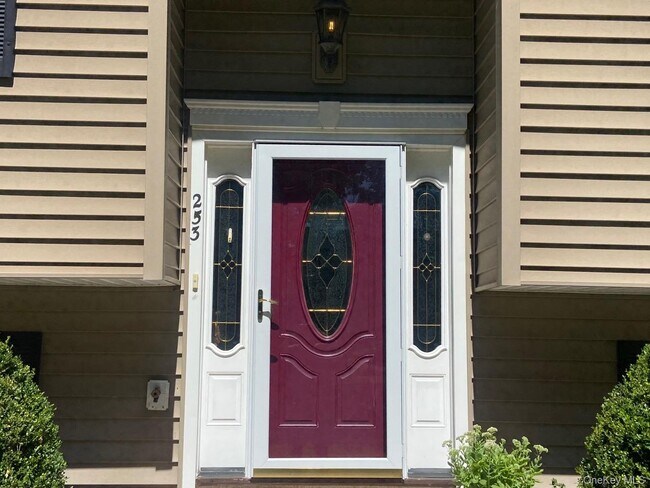 Building Photo - 253 Ackertown Rd