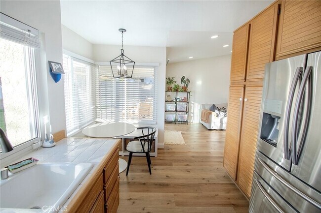 Building Photo - 27723 Clark Ct