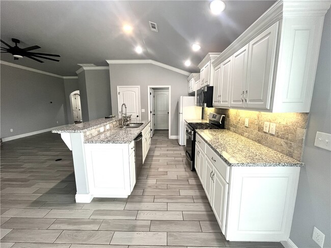 Building Photo - 3661 Ambrosia Ln